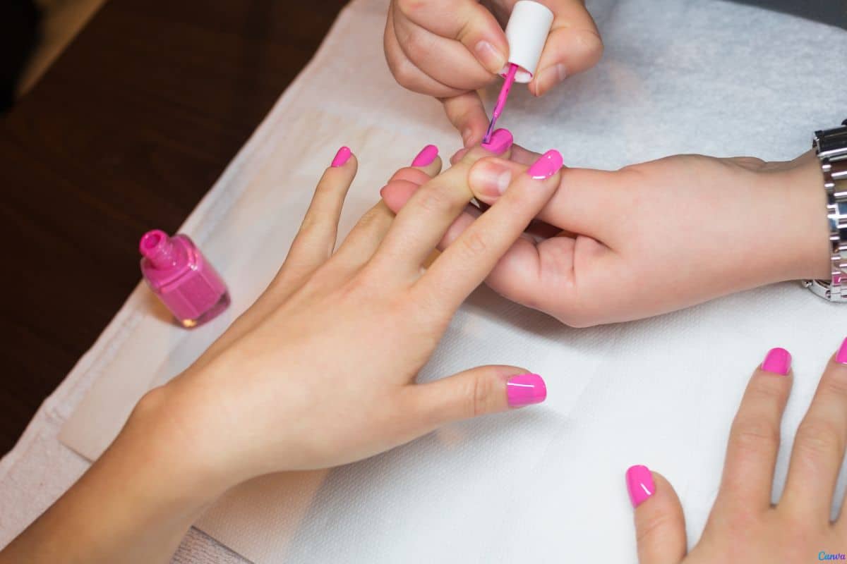 Essa dica para pintar a mão não dominante salva vidas