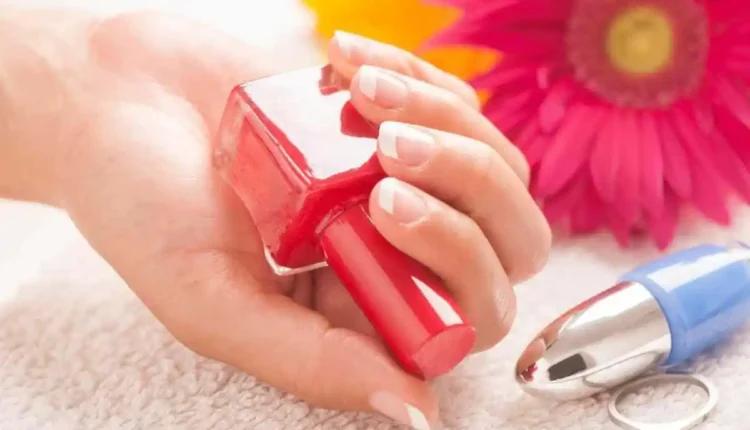 O que ninguém te conta sobre cuidados após fazer as unhas