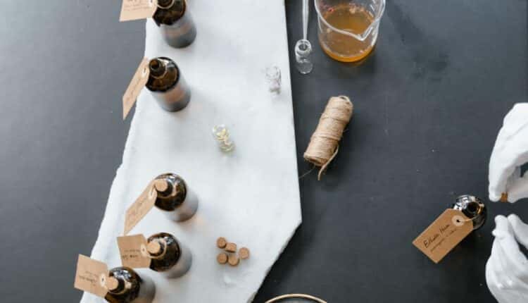 Perfume caseiro fácil: veja como criar o seu com poucos ingredientes