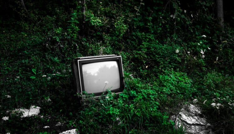 Veja como usar sua TV antiga para conseguir comprar uma nova bem mais barata por meio de ação da Samsung.