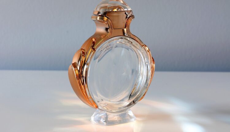 O perfume poderoso da Lacome perdeu seu posto para um impetuoso aroma da Eudora; saiba qual é o vencedor e o que o colocou nesse posto de destaque.