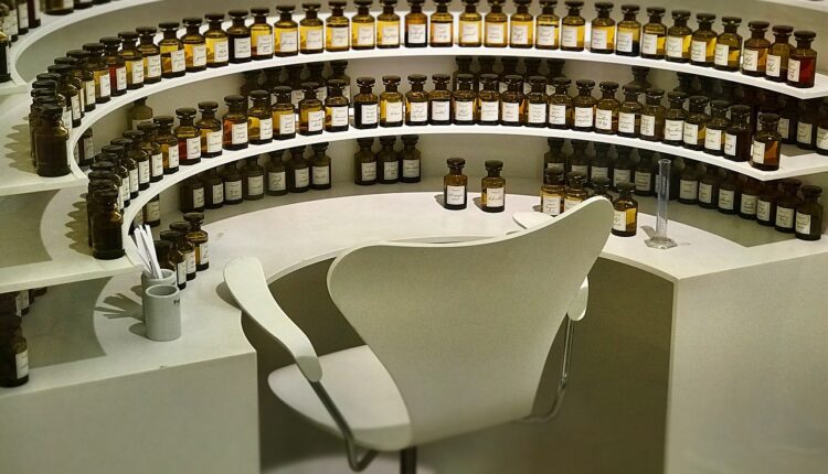 Perfumes nacionais podem humilhar os grandes nomes importados, mas você ainda está duvidando; confira a lista completa agora mesmo.