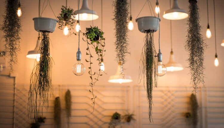 A decoração da sua casa pede socorro se você insiste em usar esse itens completamente fora de moda; veja os detalhes necessários.
