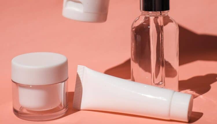 Vale muito a pena investir nesses combos que unem hidratante e perfume, já que essa é a junção para uma aparência marcante e poderosa.