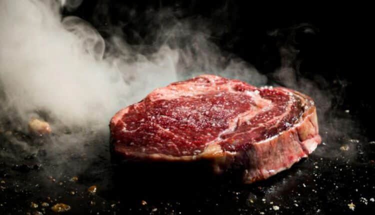 A carne sempre vai ficar dura, até mesmo a picanha, se você insistir no mesmo erro que todos cometem.