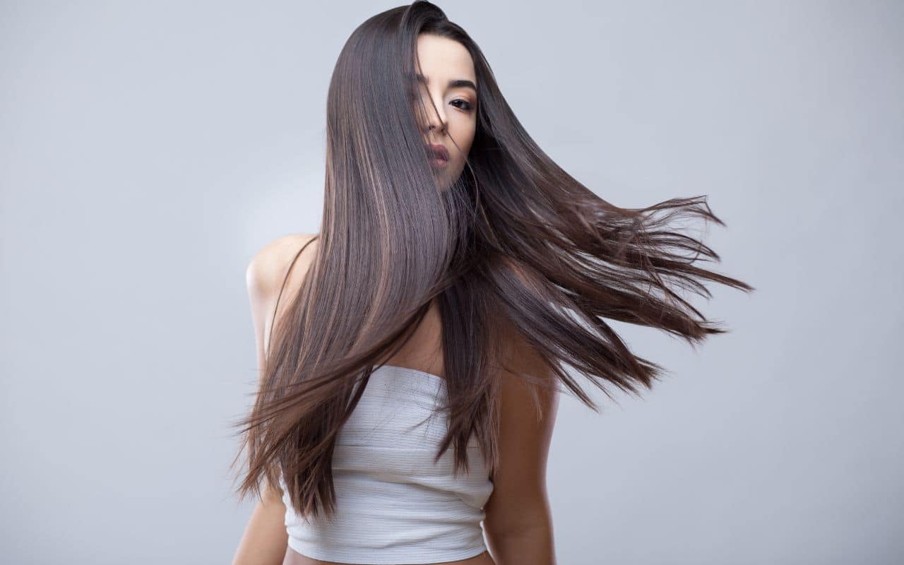 Aprenda quais são os cortes de cabelo que podem tirar vários anos da sua aparência; é sério mesmo e funciona de verdade.